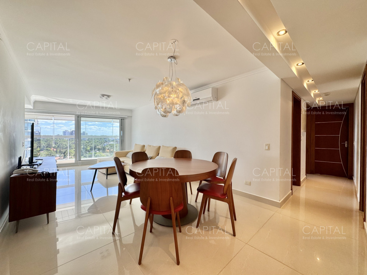 Apartamento ID.39738 - Apartamento de dos dormitorios con parrillero propio en alquiler, Playa Mansa, Punta del Este.
