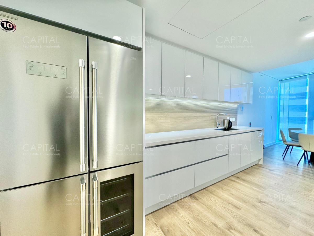 Apartamento ID.36643 - Apartamento esquinero de tres y dependencia piso alto en Trump Tower en Venta