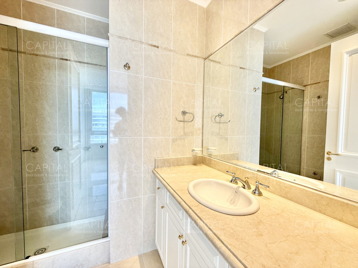 Apartamento ID.35001 - Millenium Tower Playa Mansa en Venta Punta del Este
