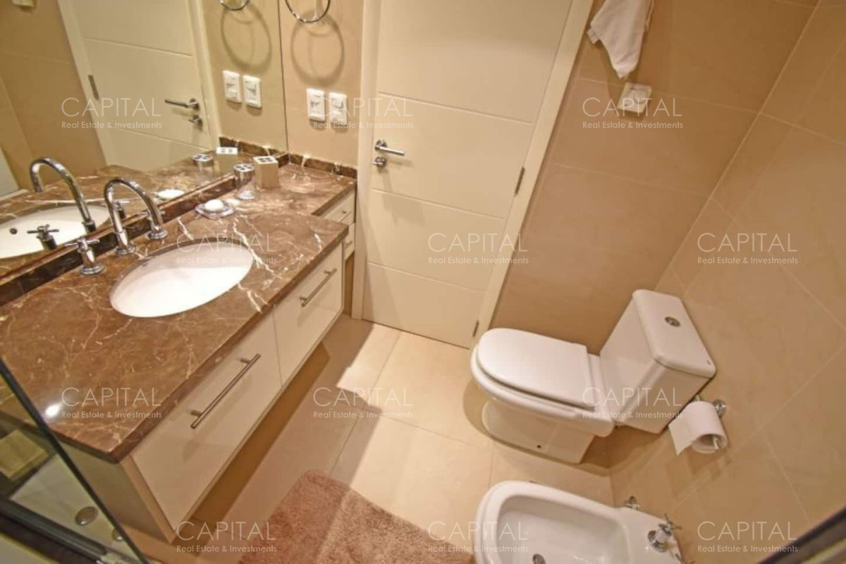 Apartamento ID.31748 - Apartamento Casino Tower en Venta de Dos dormitorios en Playa Mansa, Punta del este