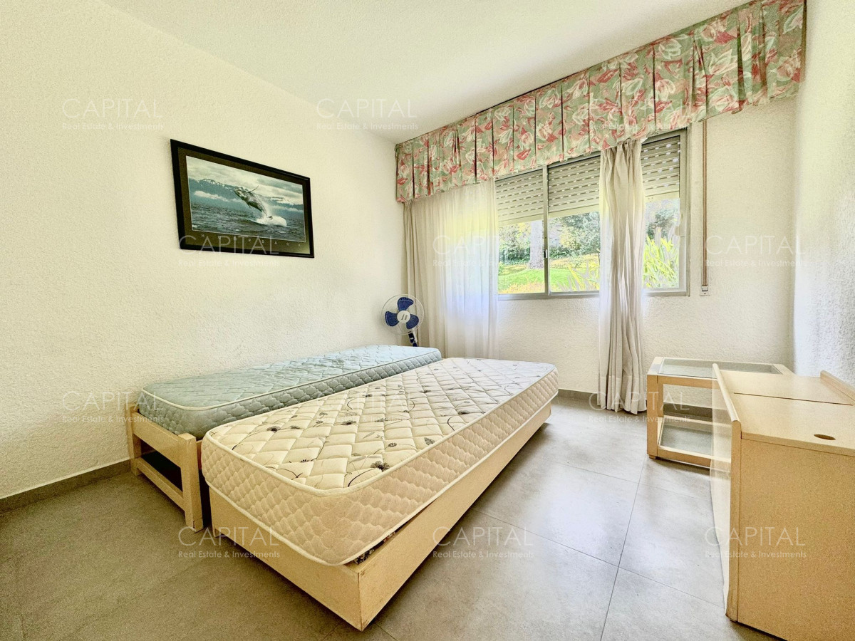Apartamento ID.37240 - Apartamento en Venta de Tres dormitorios cerca del mar 
