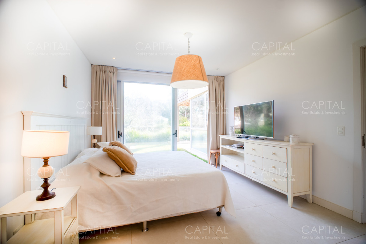 Apartamento ID.36855 - Manantiales 2 dormitorios y dependencia con parrillero a pasos del mar