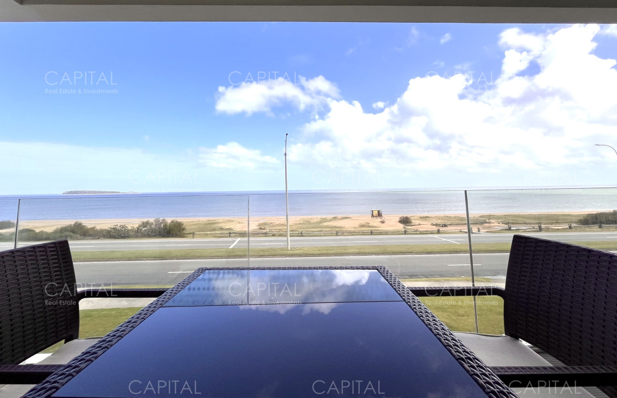 Apartamento ID.38153 - Apartamento en Venta Primera línea Playa Mansa 