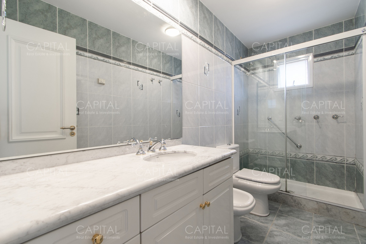 Apartamento ID.33695 - Apartamento de tres dormitorios en Coral Tower en alquiler Temporal