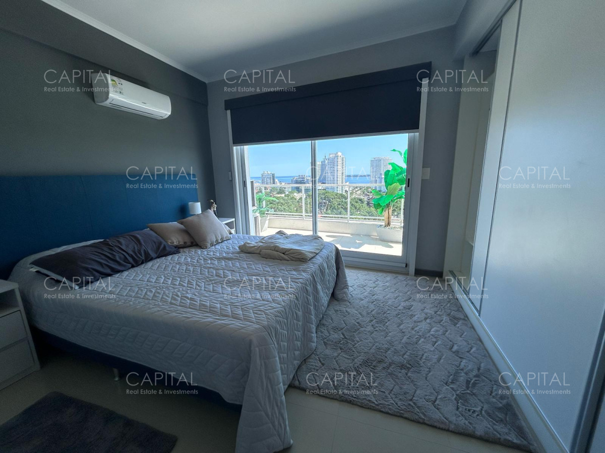 Apartamento ID.32420 - Venta departamento tres dormitorios terraza amplia con parrillero a metros Playa Brava