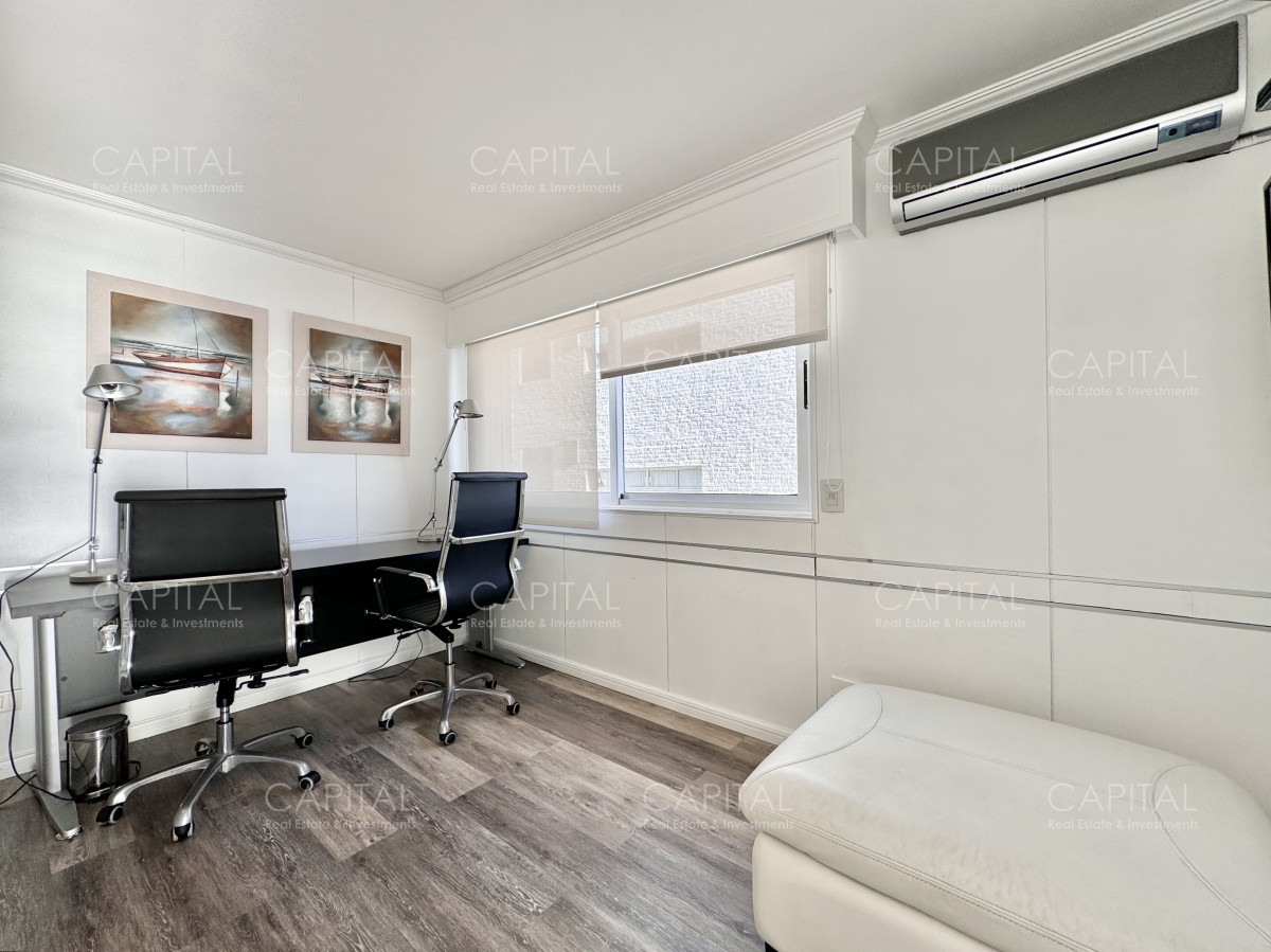 Apartamento ID.25200 - Apartamento Venta Puerto Punta del Este Seis Dormitorios 