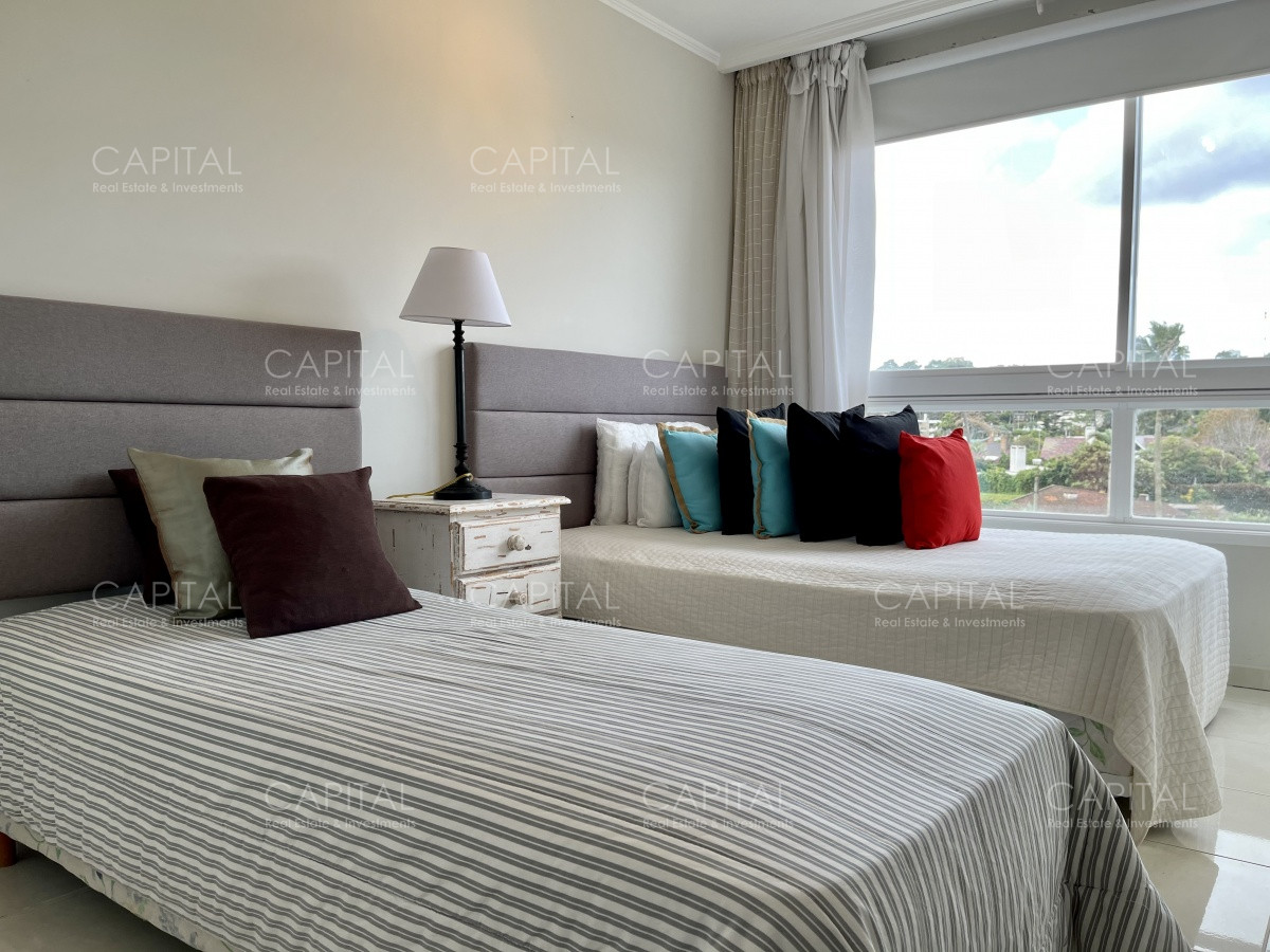 Apartamento ID.25117 - Le Jardin Punta del Este Apartamento de tres dormitorios en Venta