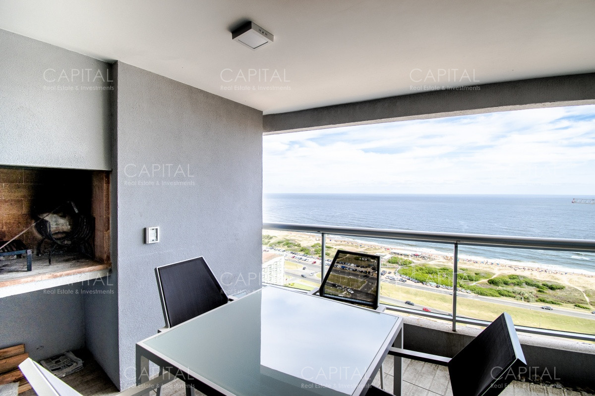 Apartamento ID.27548 - Apartamento en Venta y Alquiler en Playa Brava Punta del Este