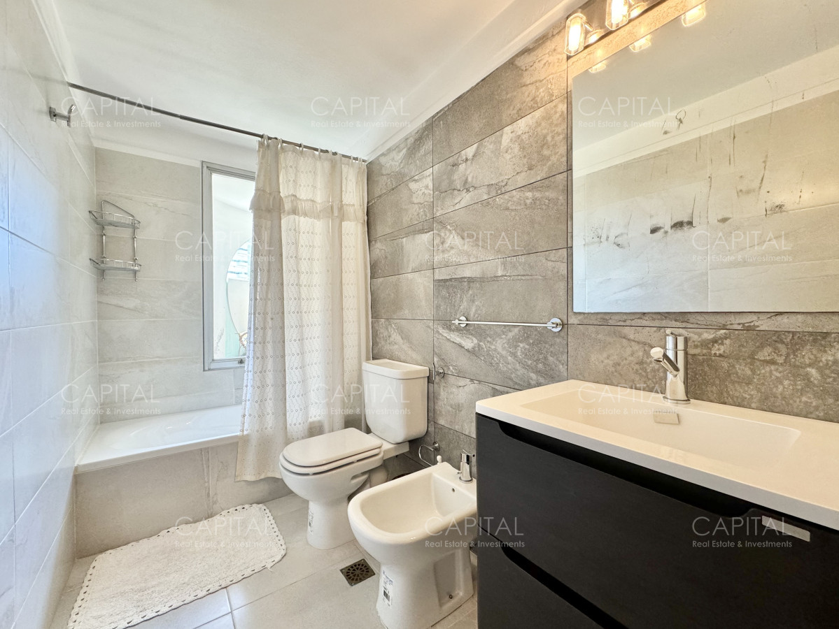 Apartamento ID.37202 - Departamento en Venta en Playa Brava, Punta del Este.