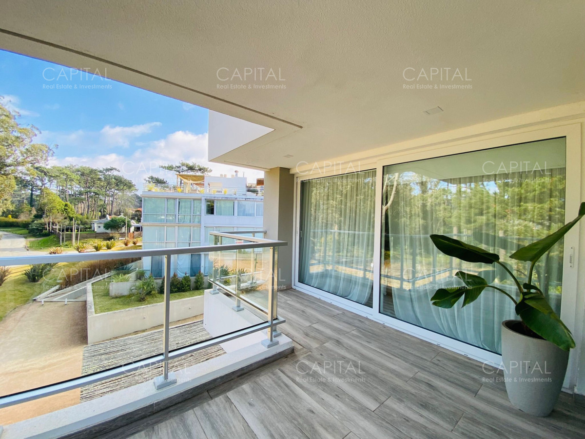 Apartamento ID.33008 - Apartamento en Venta Tres Suites y Dependencia Playa Brava