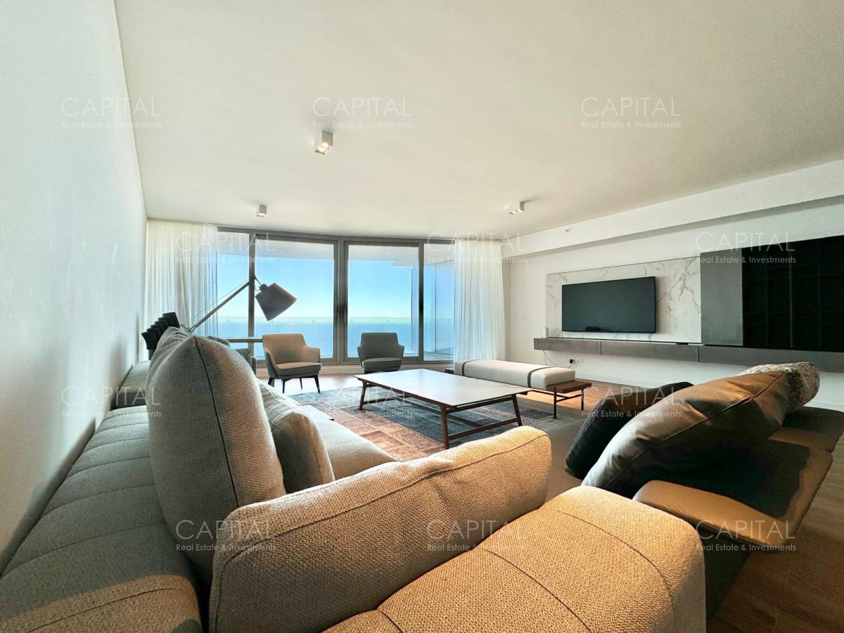 Apartamento ID.36643 - Apartamento esquinero de tres y dependencia piso alto en Trump Tower en Venta