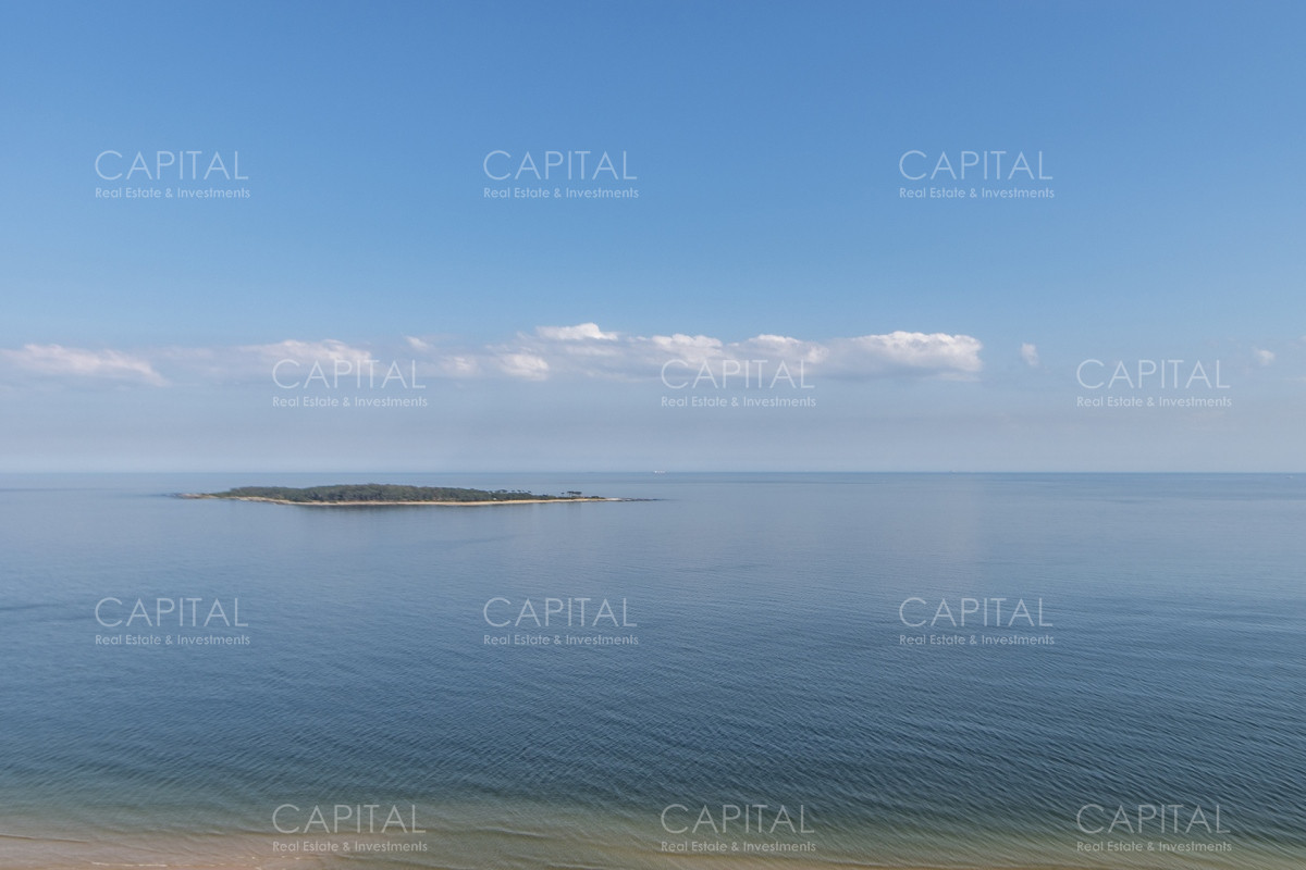 Apartamento ID.33696 - Apartamento en primera linea frente al mar Esquinero a Punta Ballena en edificio VENETIAN