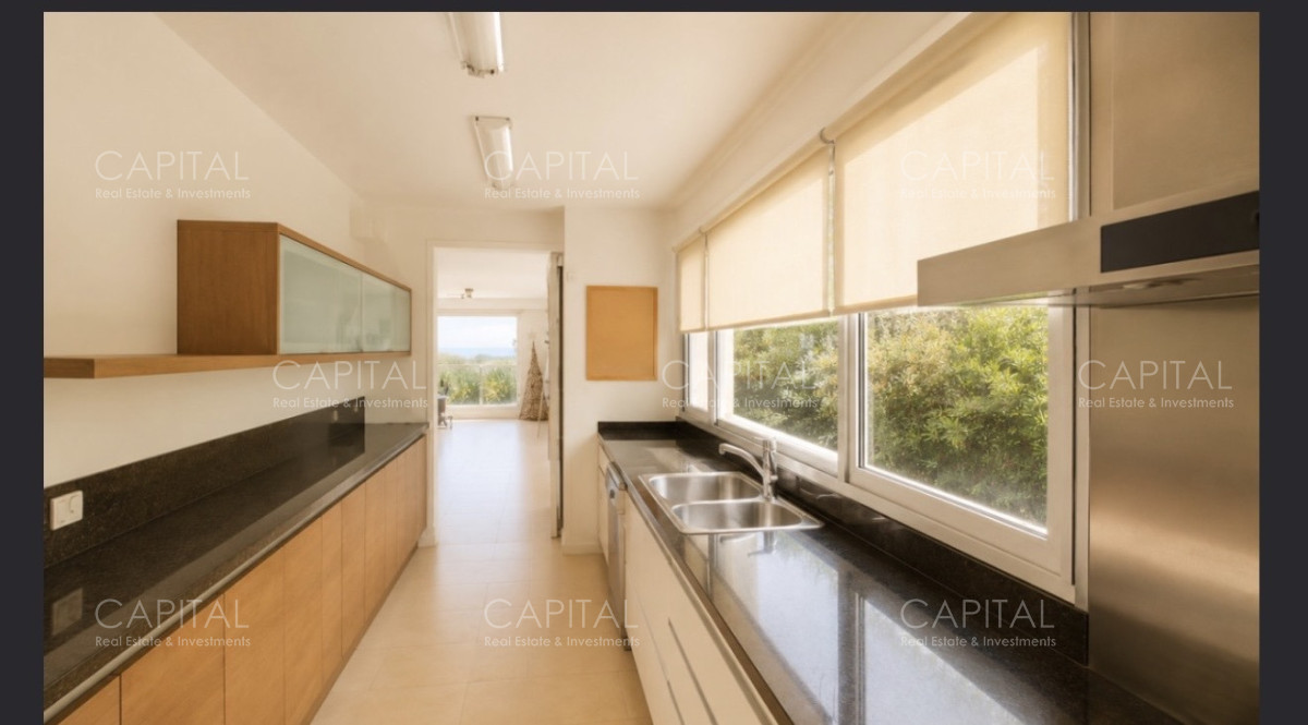 Apartamento ID.40745 - Departamento en Primera línea en Punta del Este,Playa Bravaen Venta