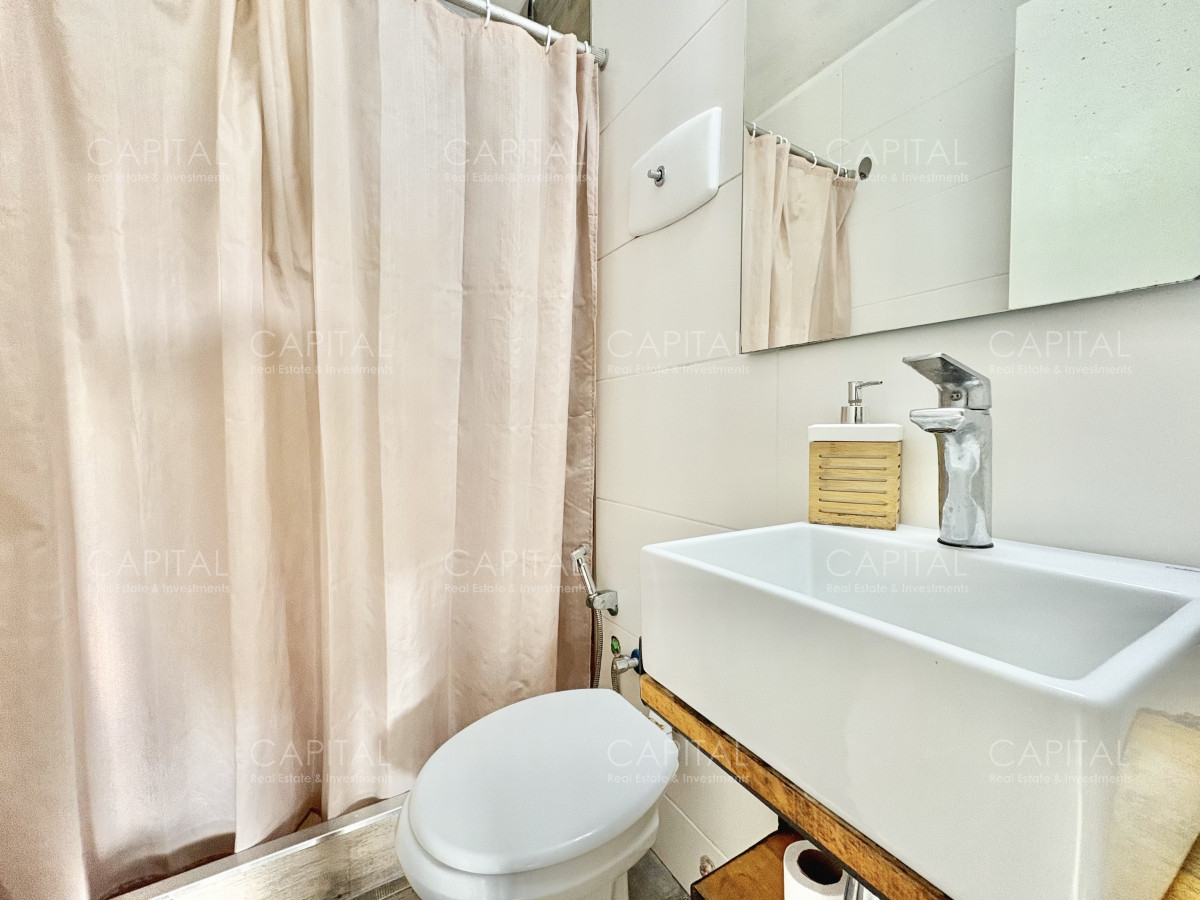 Apartamento ID.27183 - Apartamento reciclado de dos dormitorios frente al mar en Playa Brava en venta