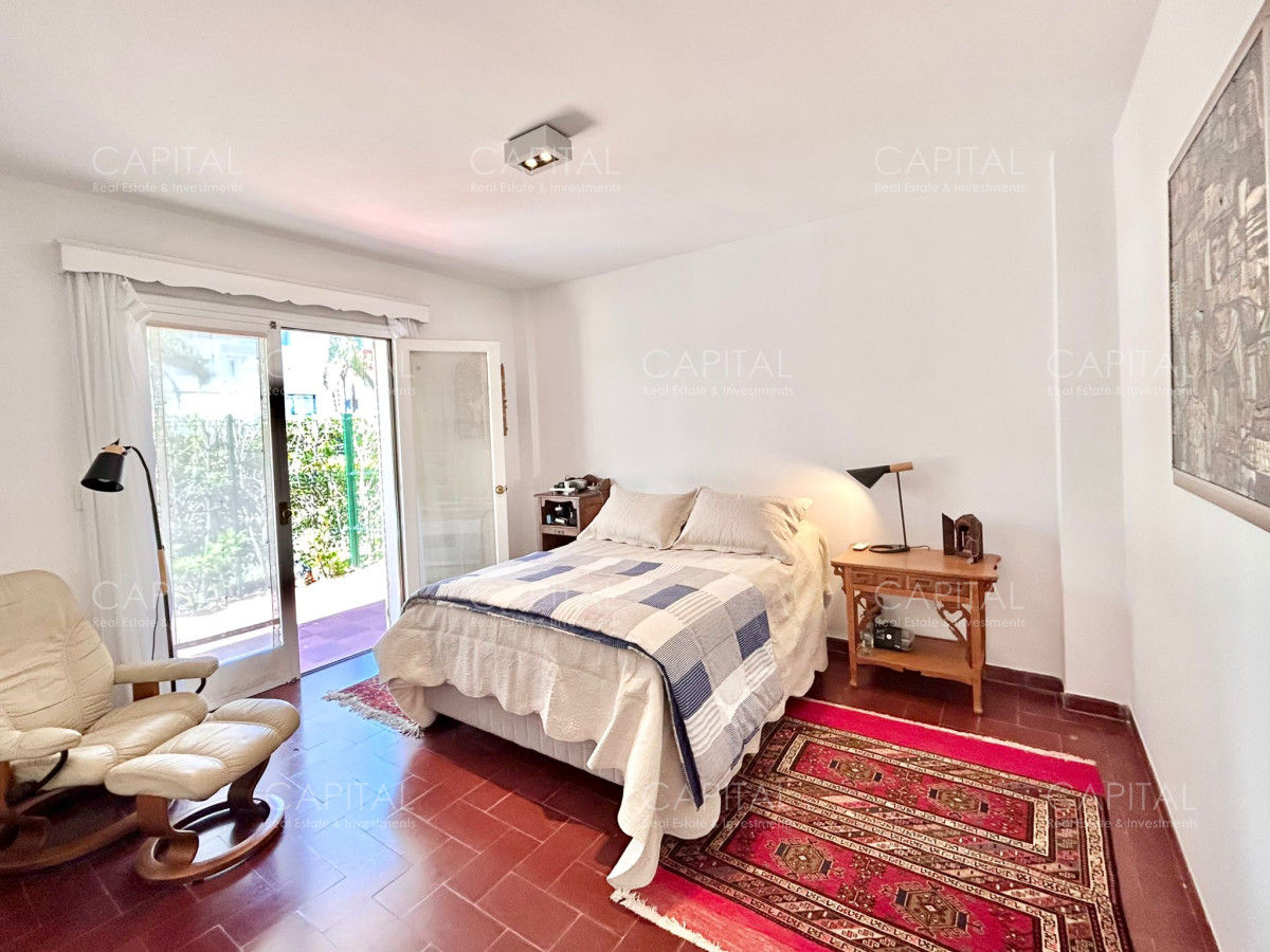 Apartamento ID.35367 - Apartamento en venta, Península - Punta del Este 
