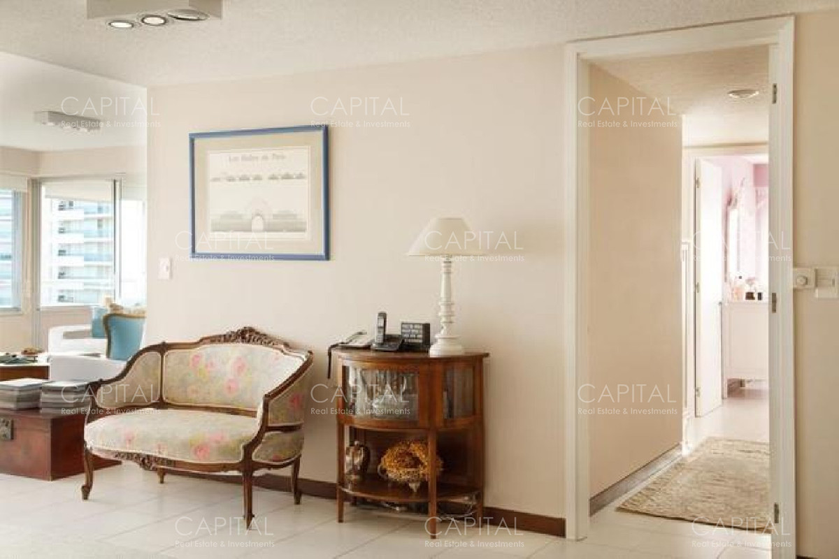 Apartamento ID.26486 - Espectacular Apartamento Torre Tiburon 3 dormitorios + servicio con baño