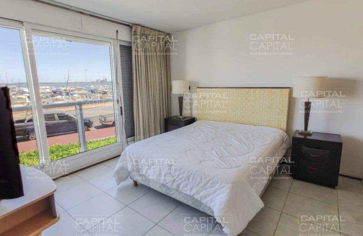 Apartamento ID.32356 - Apartamento en Puerto de Punta del Este en Venta