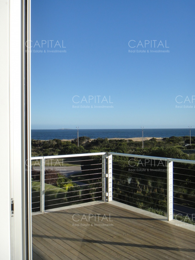 Apartamento ID.30147 - Excelente Apartamento Duplex en Acqua Punta del Este en Venta