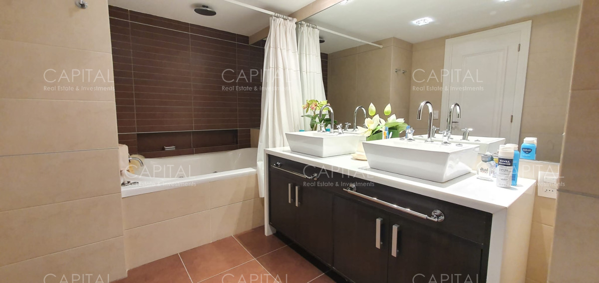 Apartamento ID.32278 - Venta departamento frente al mar tres dormitorios mas dependencia Playa Brava Punta del Este