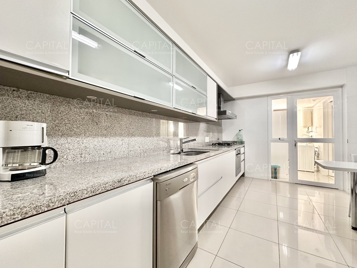 Apartamento ID.32998 - Aquarela Punta del Este Departamento Esquinero en Venta