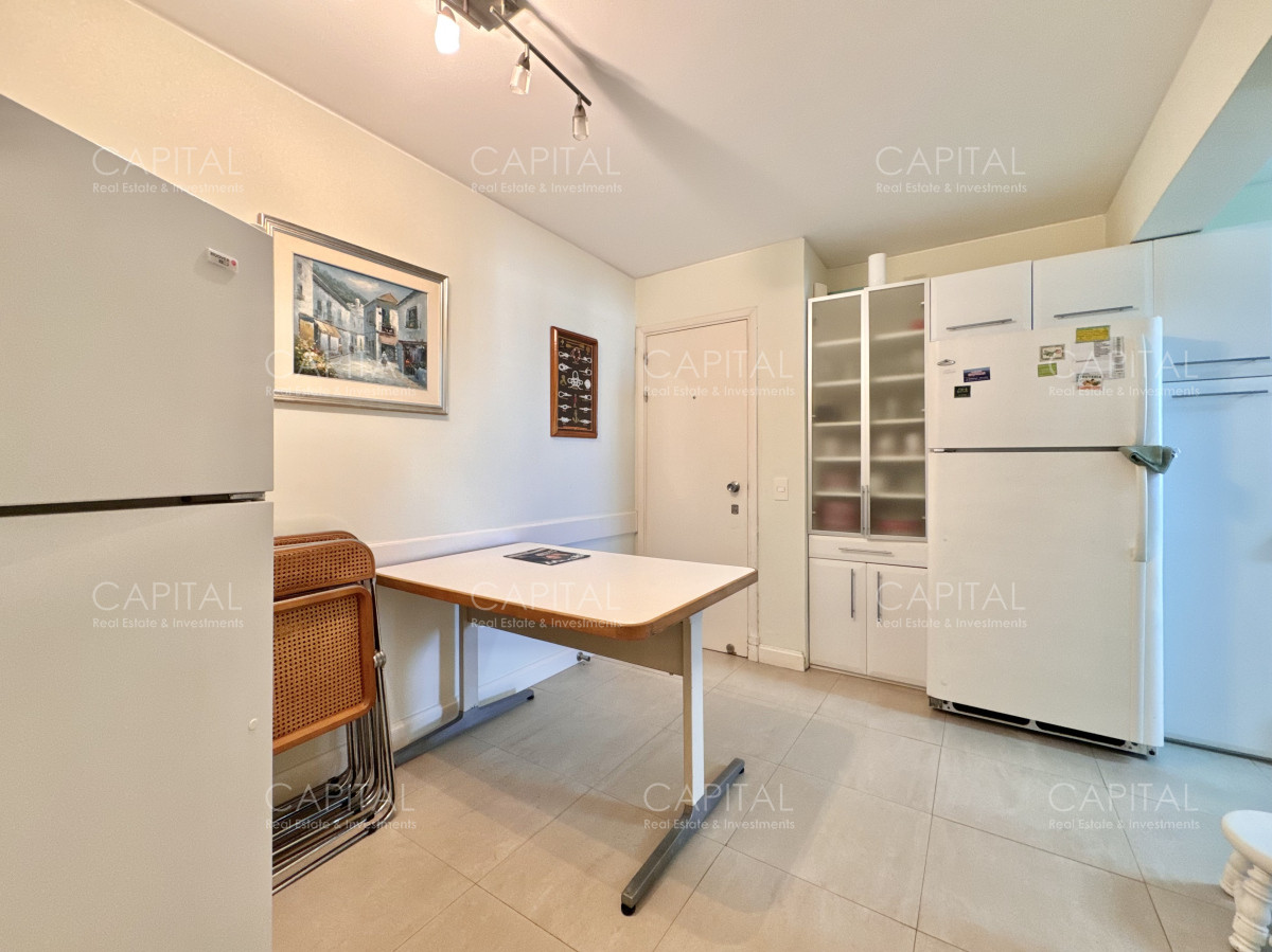 Apartamento ID.38472 - Apartamento en venta de tres dormitorios y dependencia en Playa Mansa, Punta del Este