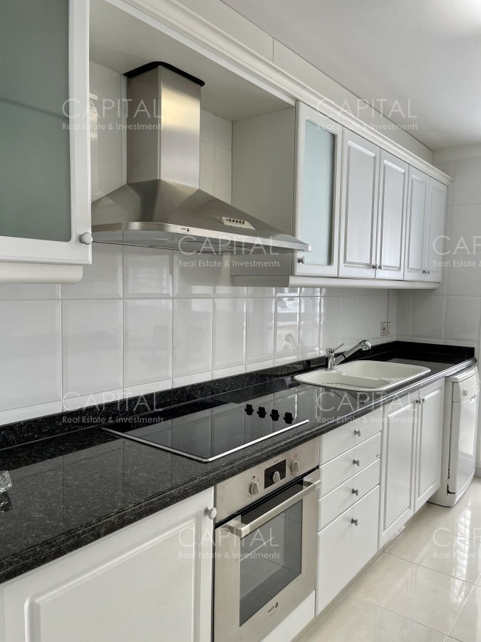 Apartamento ID.31040 - Venta de apartamento esquinero Le Jardin Punta del Este