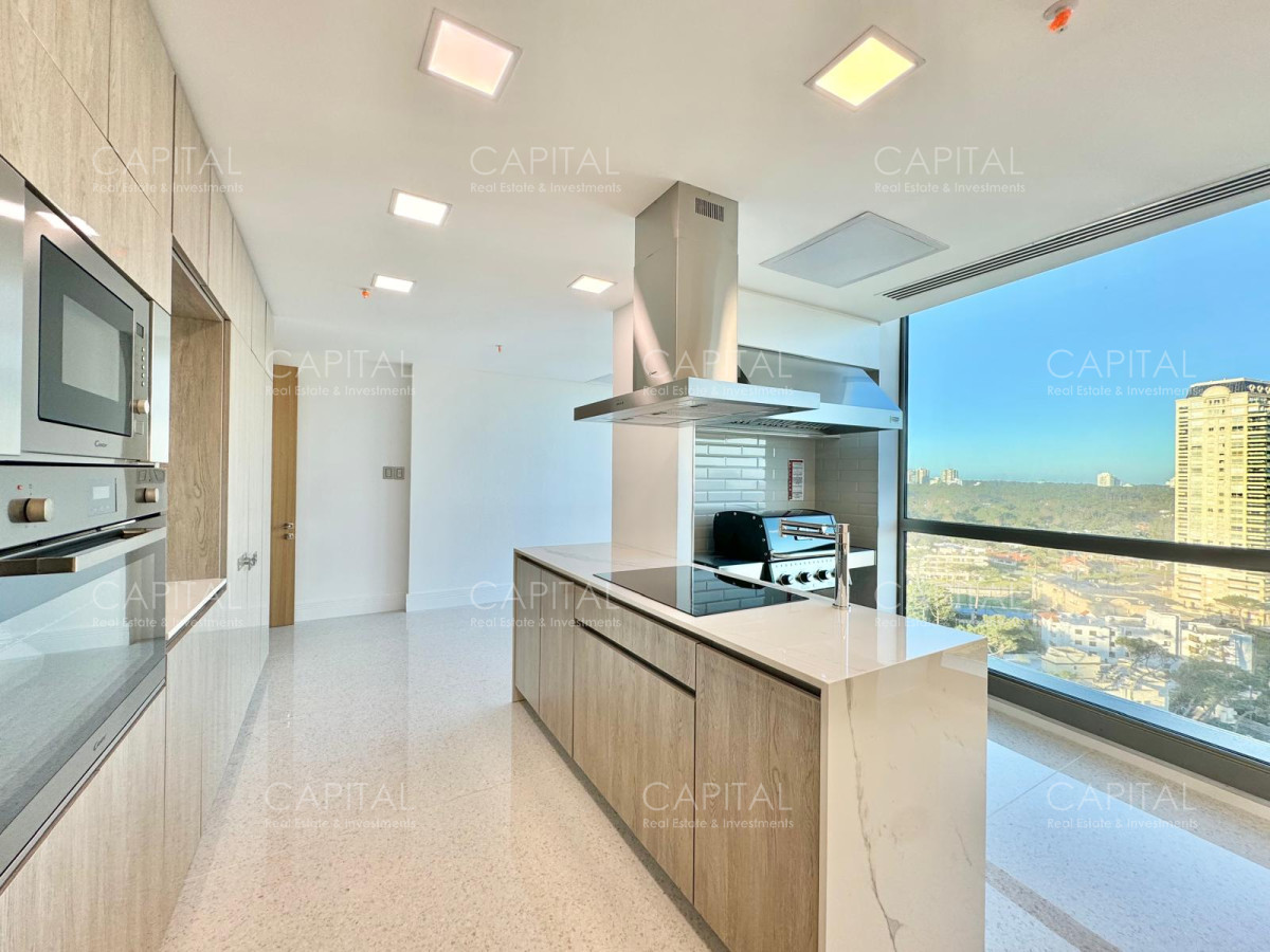 Apartamento ID.36499 - Fendi Chateau Residences Unificado en venta, Punta del Este, Playa Mansa