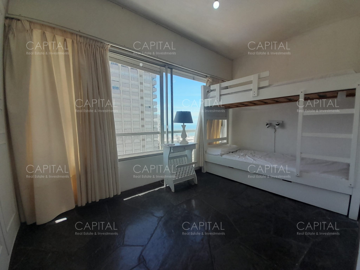 Apartamento ID.33780 - Venta de apartamento en Gorlero, Punta Del Este 