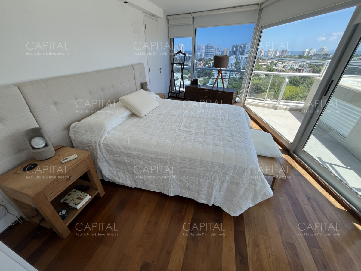 Apartamento ID.39686 - Penthouse en Venta zona brava