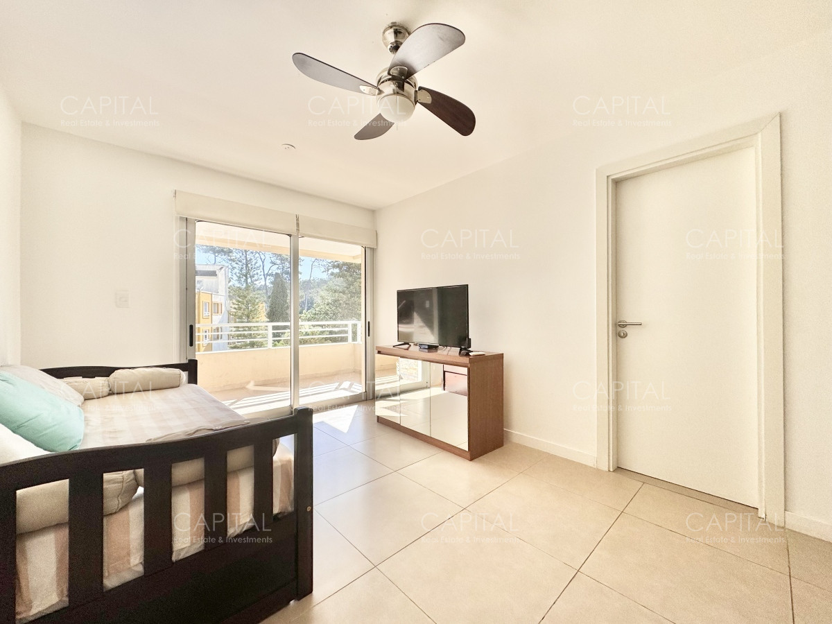 Apartamento ID.36334 - Apartamento de dos dormitorios con parrillero propio en venta, Punta del Este.