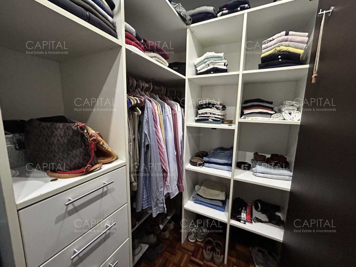 Apartamento ID.39768 - Apartamento de tres dormitorios y dependencia en venta, Punta Carretas.