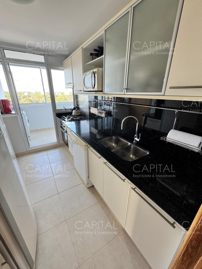 Apartamento ID.37869 - Departamento frente a Playa Mansa con espectaculares visuales