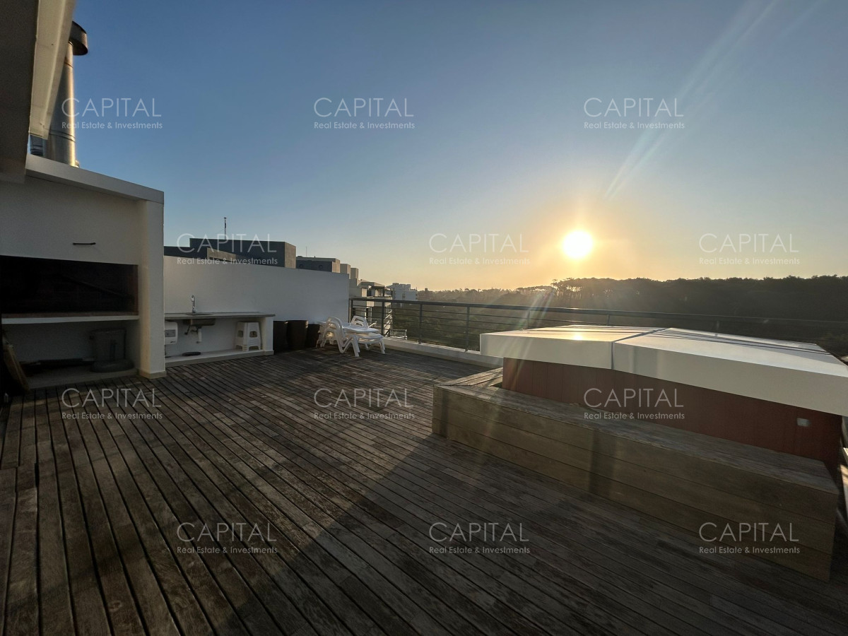 Apartamento ID.26732 - Venta Departamento Pent House Playa Brava Primera Linea Punta del Este