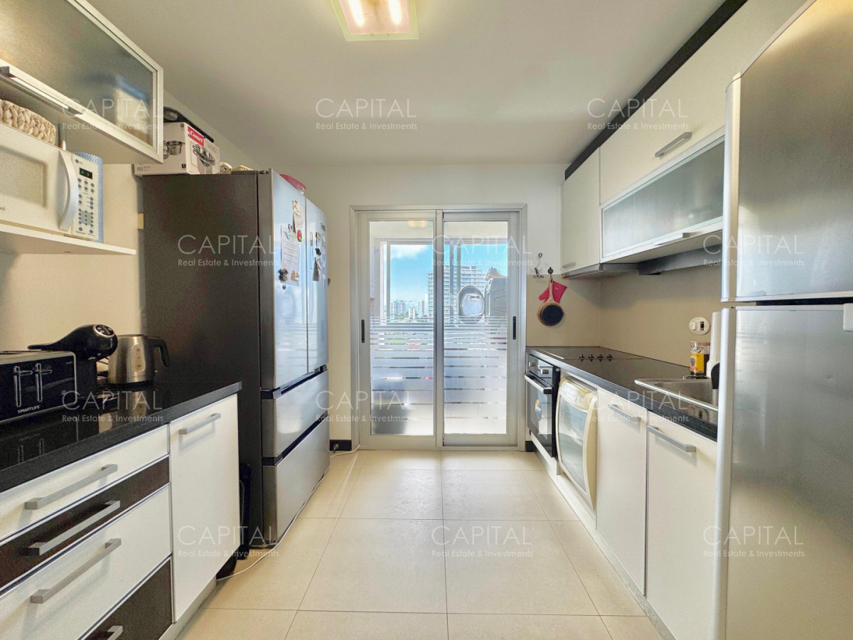 Apartamento ID.32497 - Venta departamento tres dormitorios en suite Playa Mansa Punta del Este