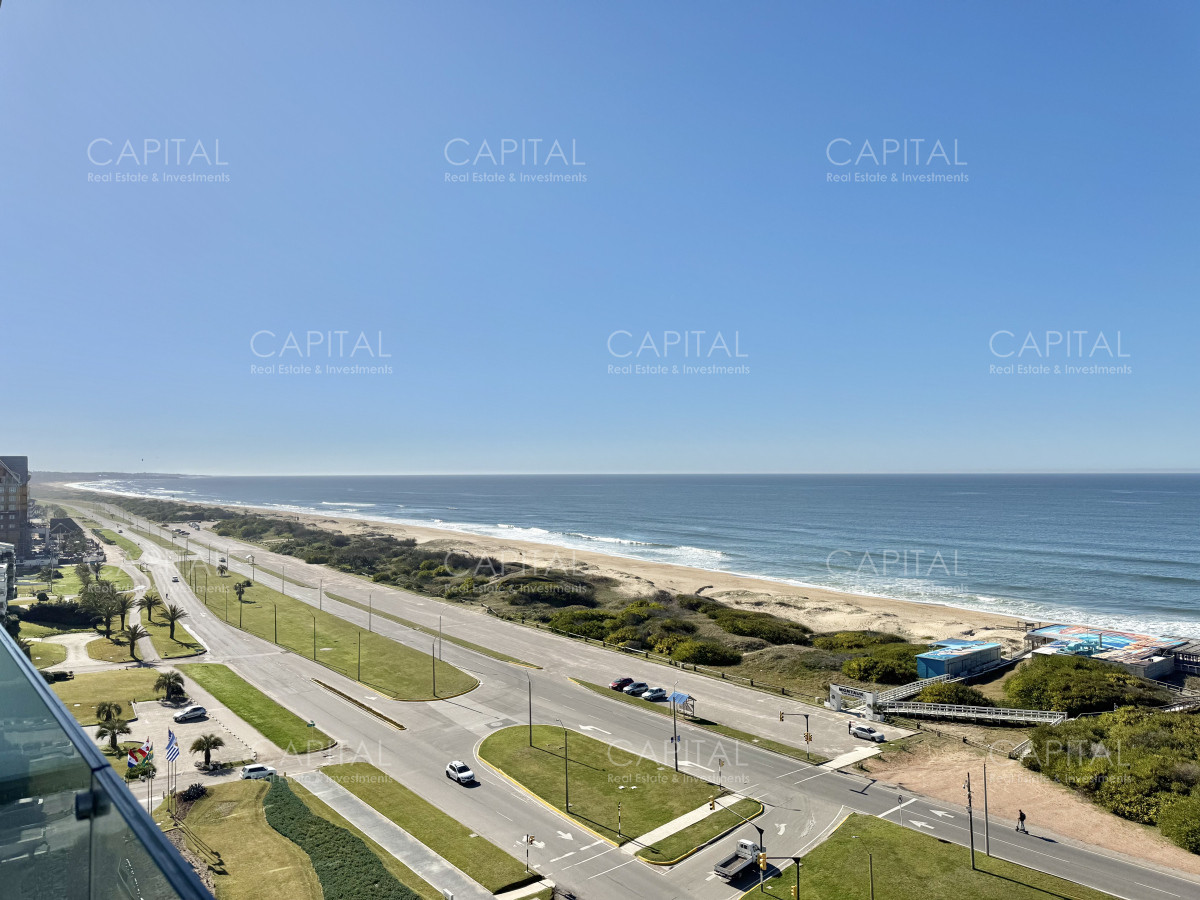Apartamento ID.38870 - Le Parc IV de tres dormitorios piso alto en veta