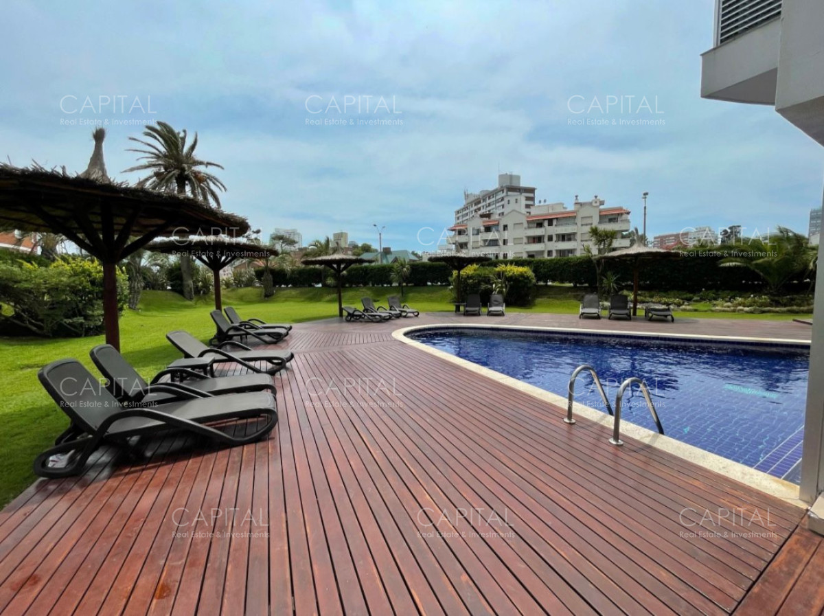 Apartamento ID.40162 - Apartamento en Venta en  Aidy Grill Punta del Este luminoso