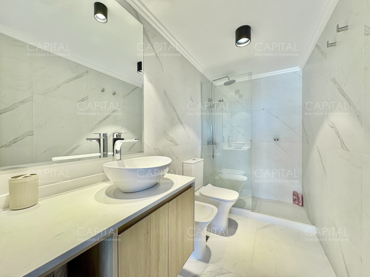 Apartamento ID.38249 - Sea Garden de tres dormitorios en venta, Roosevelt Punta del Este