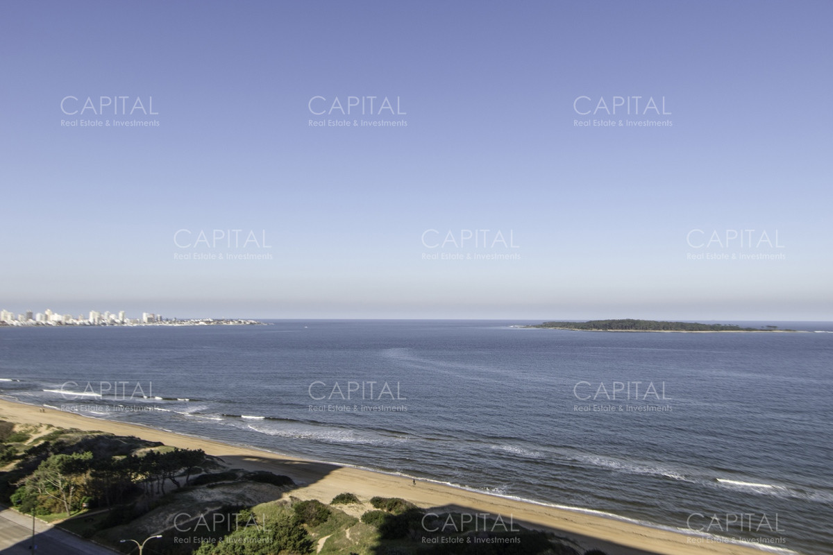Apartamento ID.34658 - Venetian Central Punta del Este En venta Dos Suites en Venta