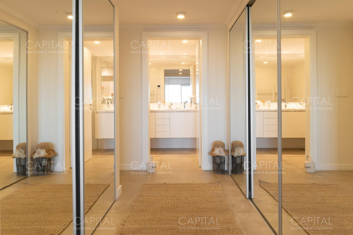 Apartamento ID.36586 - Exclusivo departamento totalmente reformado de 4 suites en Playa Mansa