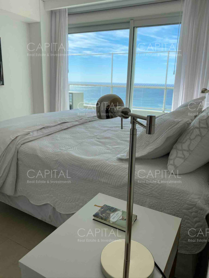 Apartamento ID.33769 - PentHouse de cuatro dormitorios en suite en Le Parc con parrillero propio y dependencia de servicio en Alquiler Temporal