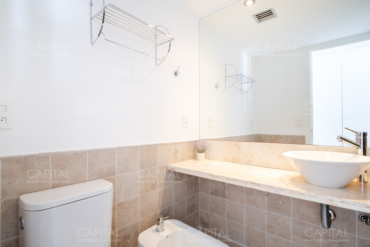 Apartamento ID.28877 - Departamento en venta de dormitorio y medio con dos baños en complejo privado de Punta Ballena