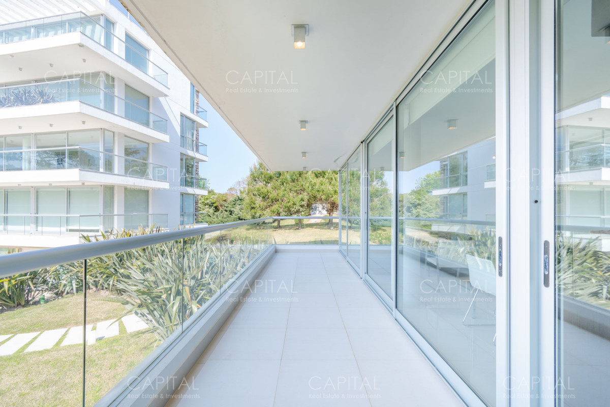 Apartamento ID.29599 - Apartamento en venta en Punta del Este en  edificio con excelentes amenities 