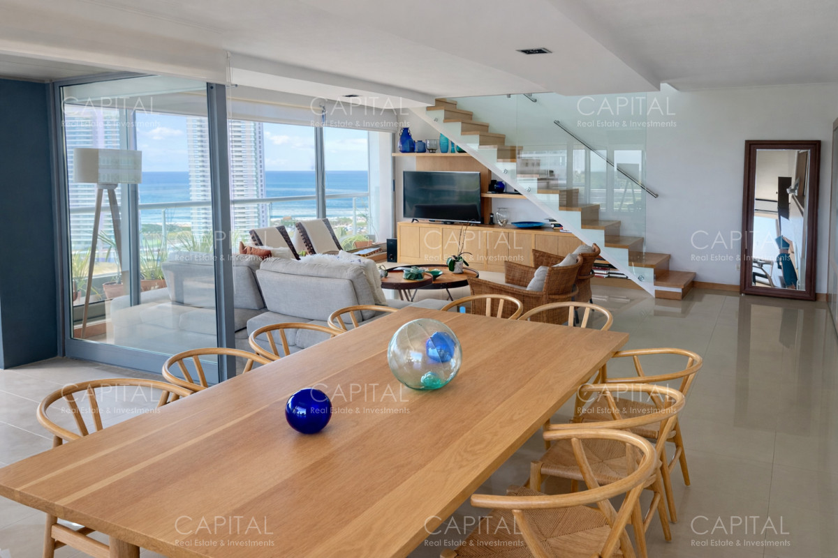 Apartamento ID.39686 - Penthouse en Venta zona brava