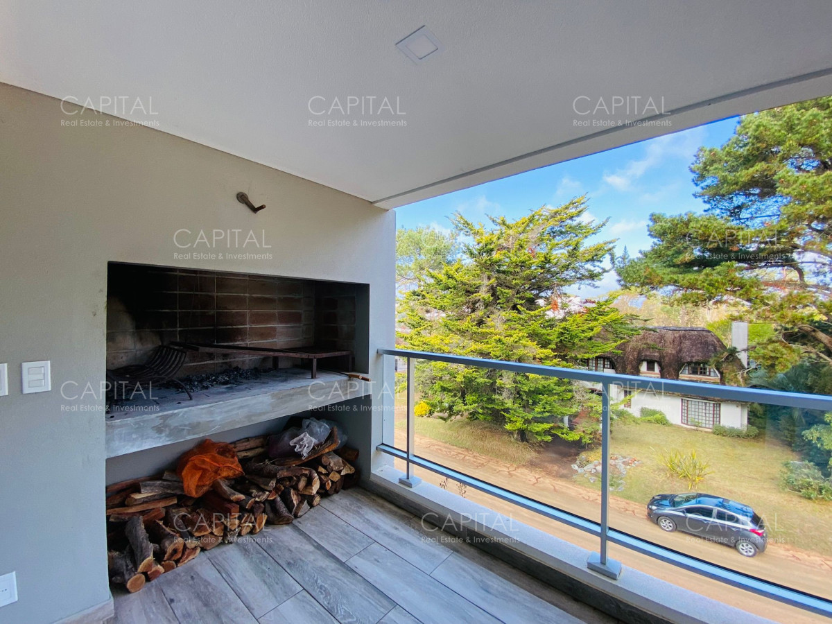 Apartamento ID.33008 - Apartamento en Venta Tres Suites y Dependencia Playa Brava