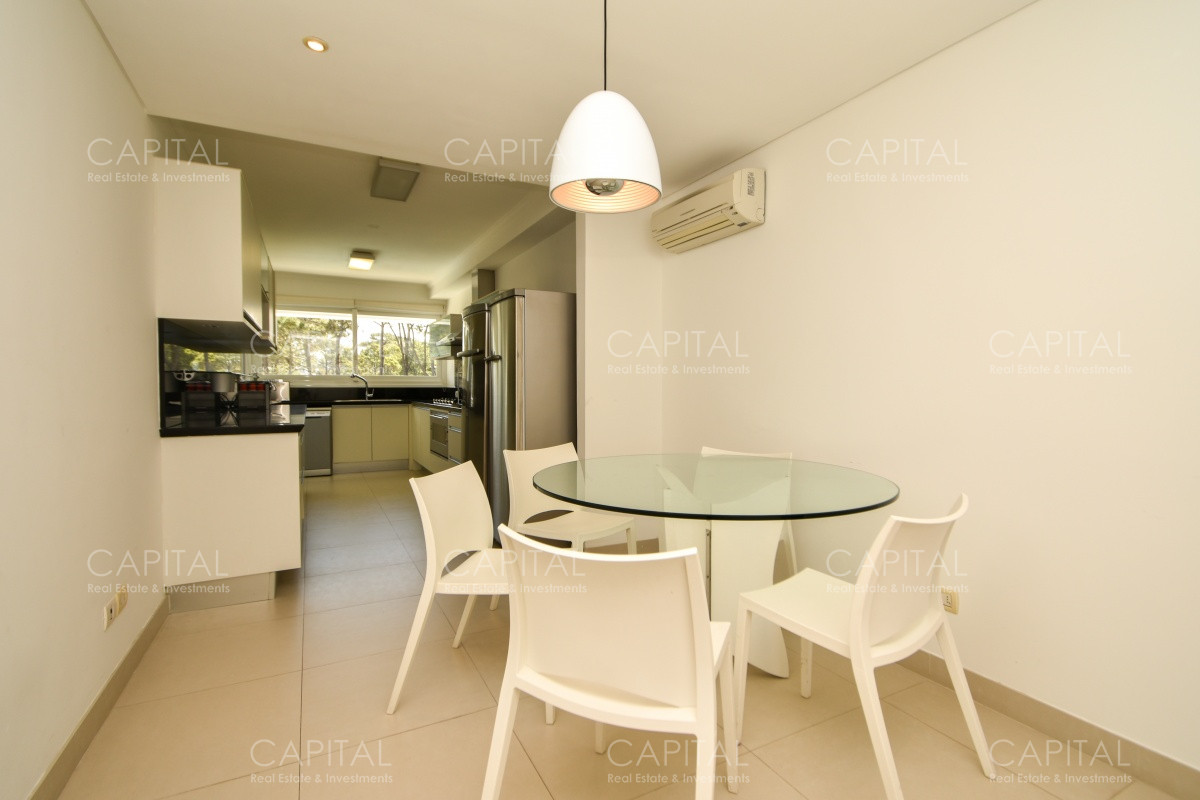 Apartamento ID.30835 - Venta de exclusivo PentHouse sobre playa Brava, Punta del Este