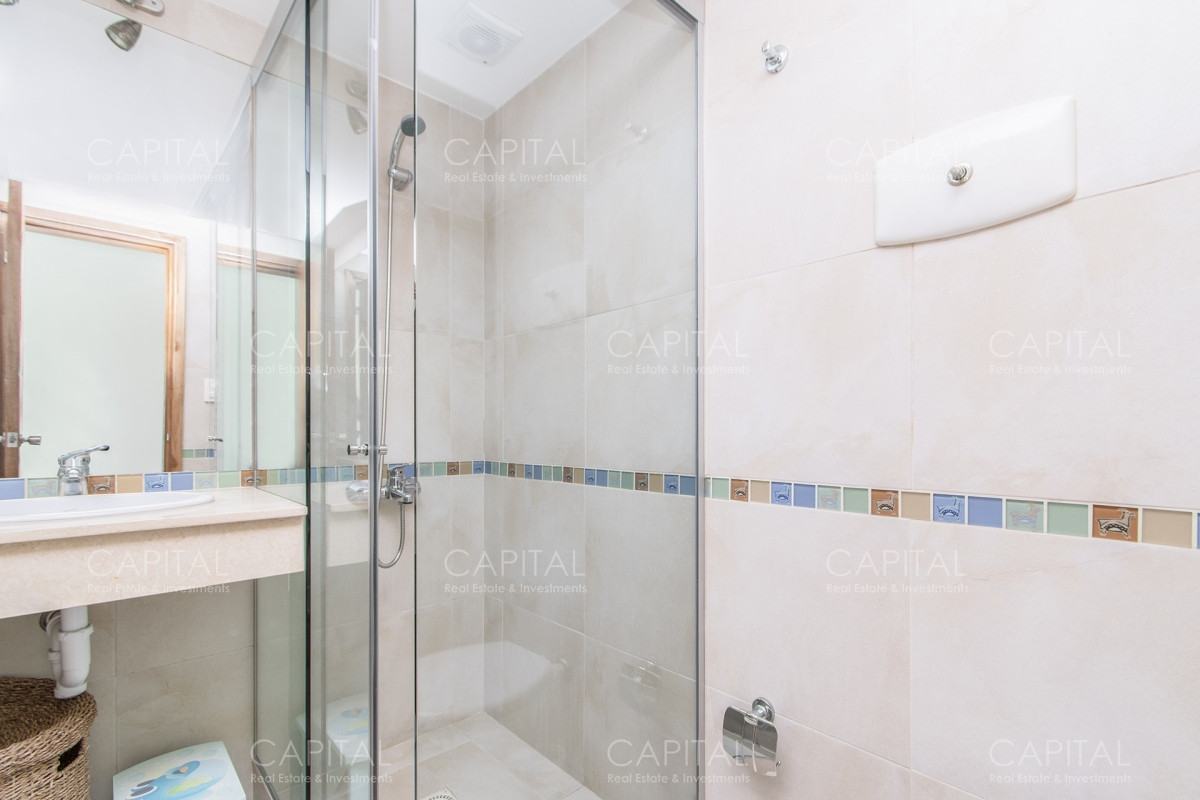 Apartamento ID.31268 - Malecon Punta del Este Apartamento de 3 dormitorios y servicios en venta en primera linea, Playa Mansa.