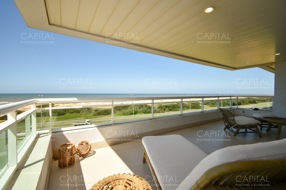 Apartamento ID.30835 - Venta de exclusivo PentHouse sobre playa Brava, Punta del Este