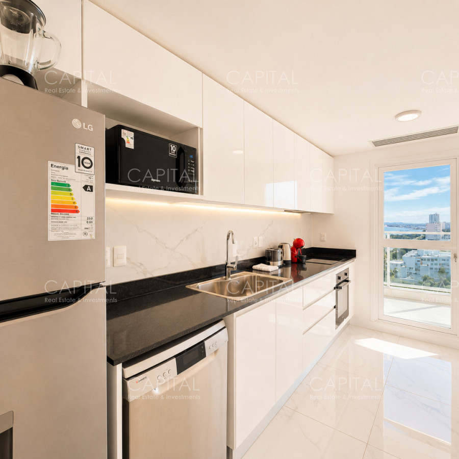Apartamento ID.37058 - Paramount Tower de dos dormitorios frente al mar en Venta Playa Mansa Punta del este