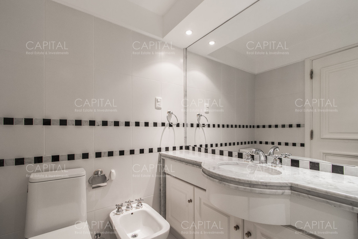 Apartamento ID.35180 - Apartamento en Venta 3 Suites + Dependencia en Primera Linea Brava