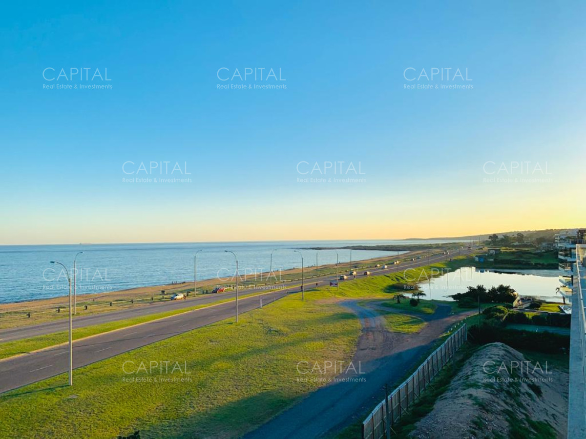 Apartamento ID.30995 - Moderno Penthouse de 3 Dormitorios frente a Playa Mansa